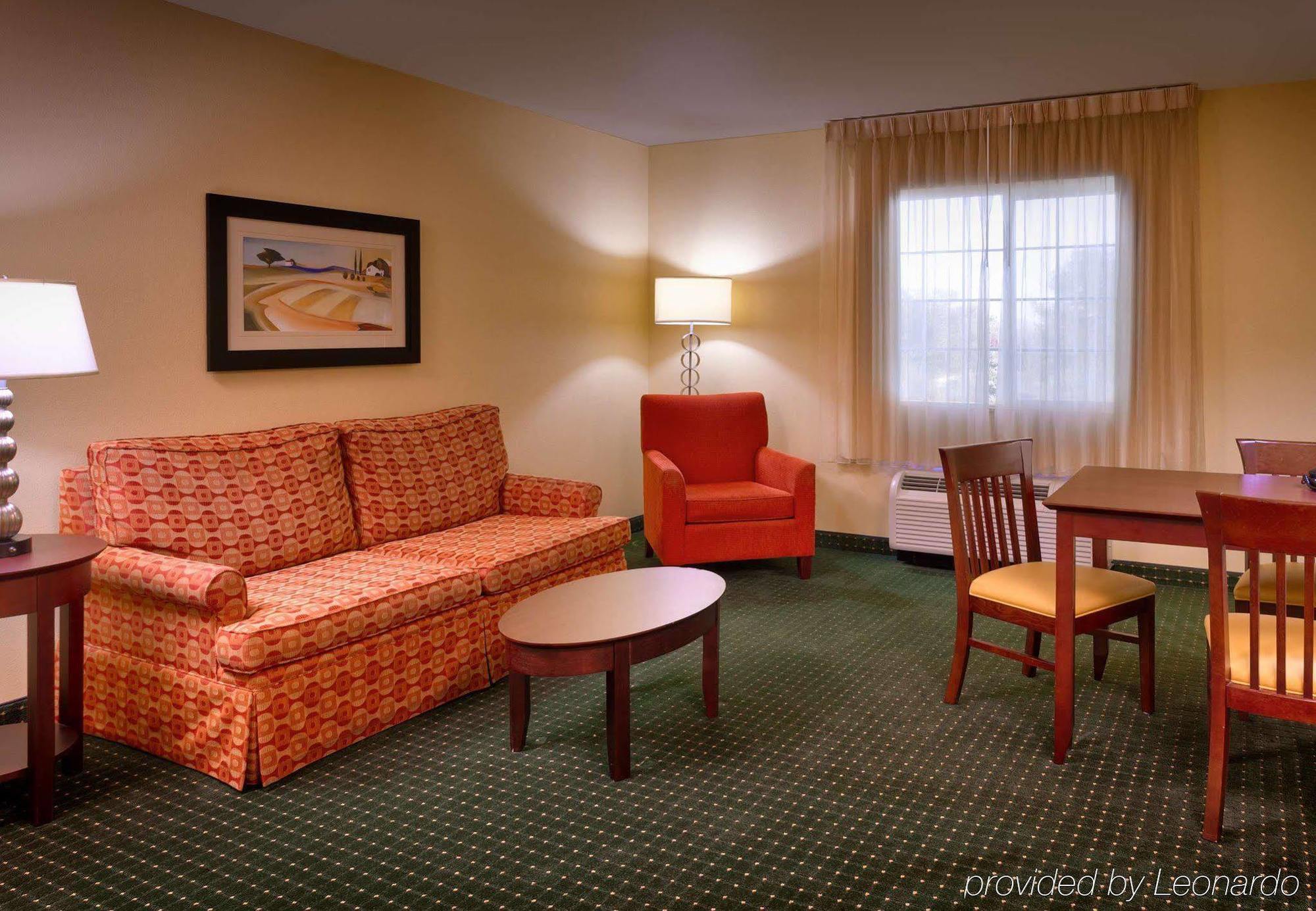ทาวน์เพลส สวีท บอยส์เวสต์/เมริเดียน Hotel เมอริเดียน ภายนอก รูปภาพ