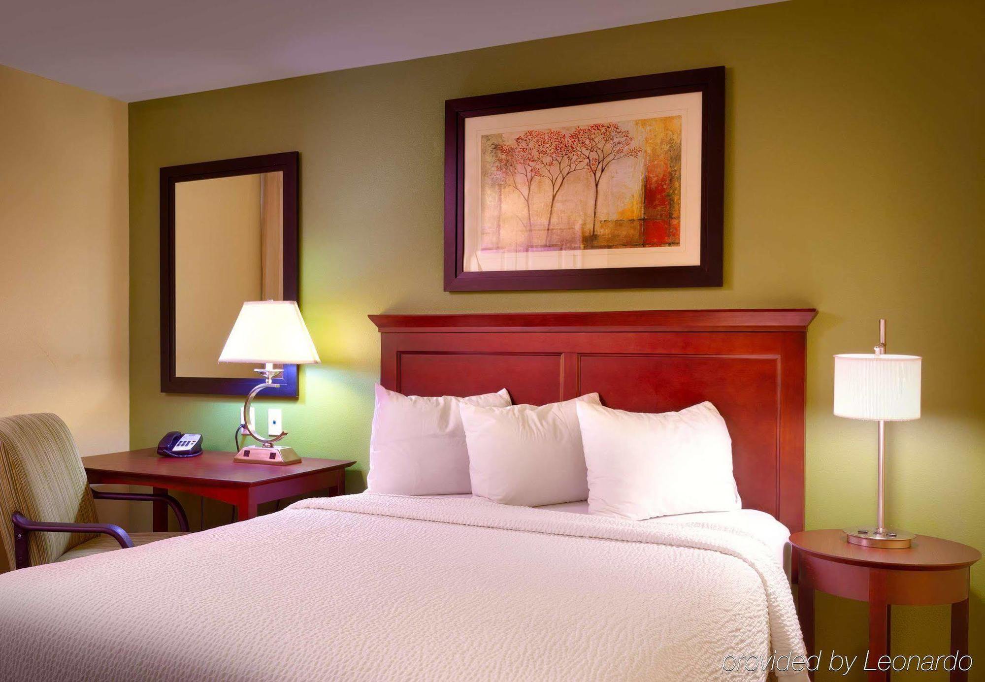 ทาวน์เพลส สวีท บอยส์เวสต์/เมริเดียน Hotel เมอริเดียน ภายนอก รูปภาพ
