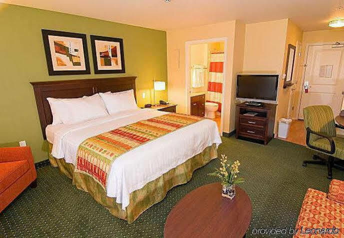 ทาวน์เพลส สวีท บอยส์เวสต์/เมริเดียน Hotel เมอริเดียน ภายนอก รูปภาพ